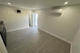 214 S 57th Ave, Hollywood, FL 33023 - Photo 13