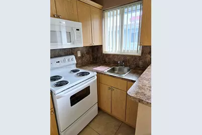 354 W 19th St #4, Hialeah, FL 33010 - Photo 3