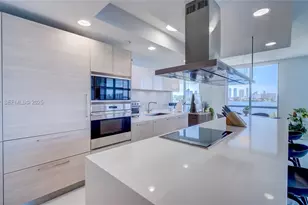 17111 Biscayne Blvd, North Miami Beach, FL 33160 - Photo 7