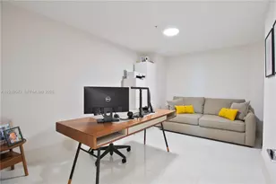 17111 Biscayne Blvd, North Miami Beach, FL 33160 - Photo 13