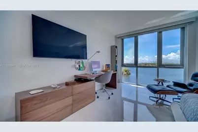 17111 Biscayne Blvd #410, North Miami Beach, FL 33160 - Photo 11