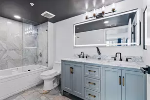 31 SE 5th St, Miami, FL 33131 - Photo 19