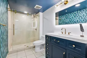 31 SE 5th St, Miami, FL 33131 - Photo 21