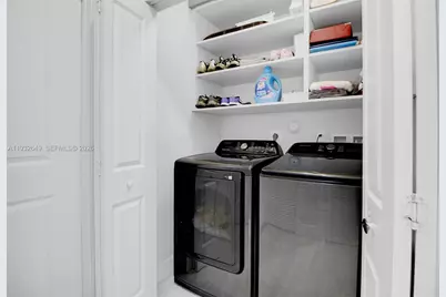 14671 SW 20th St, Miami, FL 33175 - Photo 15