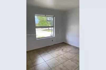 2746 Johnson St #W, Hollywood, FL 33020 - Photo 7