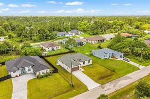 748 748 Chestnut St E, Lehigh Acres, FL 33974 - Photo 25