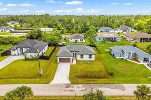 748 748 Chestnut St E, Lehigh Acres, FL 33974 - Photo 23