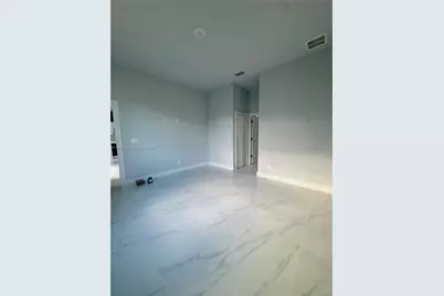 748 748 Chestnut St E, Lehigh Acres, FL 33974 - Photo 25