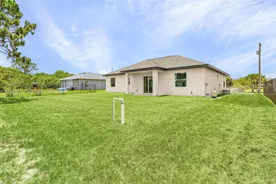 748 748 Chestnut St E, Lehigh Acres, FL 33974 - Photo 29