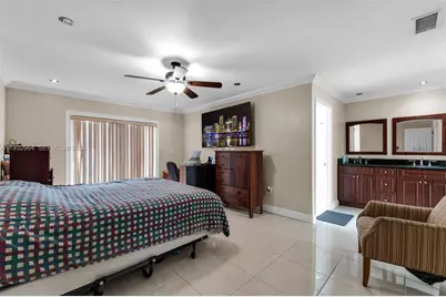 10290 SW 145th Pl, Miami, FL 33186 - Photo 17