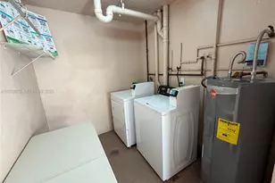 9491 Evergreen Pl, Davie, FL 33324 - Photo 31