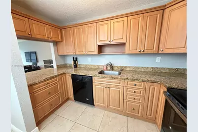 9491 Evergreen Pl #201, Davie, FL 33324 - Photo 9