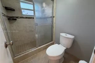 9491 Evergreen Pl, Davie, FL 33324 - Photo 15