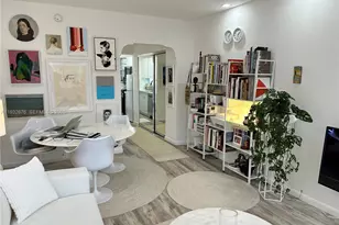 717 Espanola Way, Miami Beach, FL 33139 - Photo 3