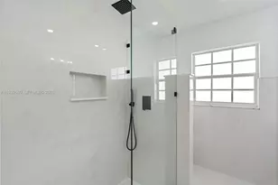 7441 NW 38th Ct, Lauderhill, FL 33319 - Photo 21