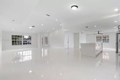 7441 NW 38th Ct, Lauderhill, FL 33319 - Photo 13