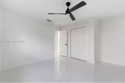 7441 NW 38th Ct, Lauderhill, FL 33319 - Photo 23