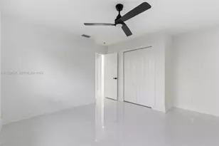 7441 NW 38th Ct, Lauderhill, FL 33319 - Photo 23