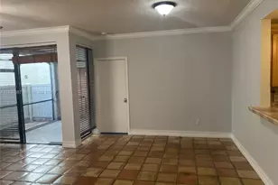 11989 NW 11th St, Pembroke Pines, FL 33026 - Photo 5