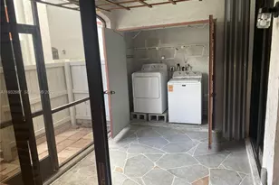 11989 NW 11th St, Pembroke Pines, FL 33026 - Photo 25