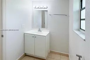 9460 Fontainebleau Blvd, Miami, FL 33172 - Photo 17