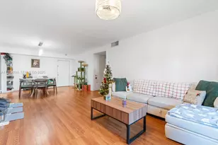 7915 SW 104th St, Miami, FL 33156 - Photo 5