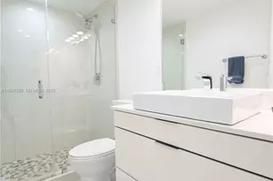 19380 Collins Ave, Sunny Isles Beach, FL 33160 - Photo 25