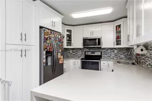 17006 NW 22nd St, Pembroke Pines, FL 33028 - Photo 13