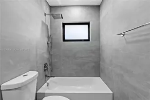 317 N 31st Ave, Hollywood, FL 33021 - Photo 15