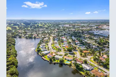 317 N 31st Ave, Hollywood, FL 33021 - Photo 17