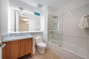 6109 W Laguna Dr W, Miami Beach, FL 33141 - Photo 73