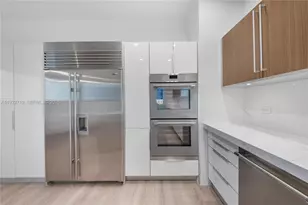 6109 W Laguna Dr W, Miami Beach, FL 33141 - Photo 17