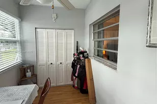 4270 NW 40th St, Lauderdale Lakes, FL 33319 - Photo 29