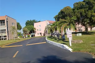 9601 Sunrise Lakes Blvd, Sunrise, FL 33322 - Photo 35