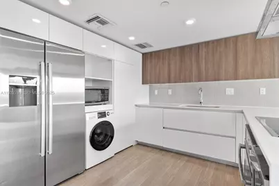 1025 92nd St #707, Bay Harbor Islands, FL 33154 - Photo 17