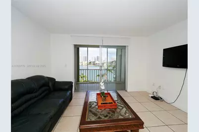 2861 Leonard Dr #F412, Aventura, FL 33160 - Photo 9
