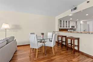 555 NE 15th St, Miami, FL 33132 - Photo 1