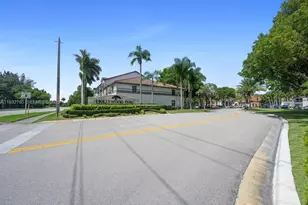 510 S Park Rd, Hollywood, FL 33021 - Photo 1