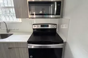 580 NW 58th St, Miami, FL 33127 - Photo 31