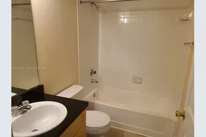 9983 S Nob Hill Ct #., Sunrise, FL 33351 - Photo 17