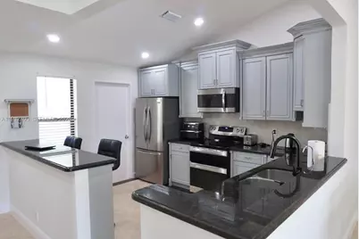 9549 Burlington Pl, Boca Raton, FL 33434 - Photo 5