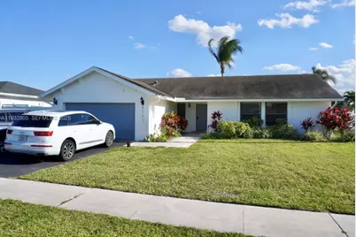 9549 Burlington Pl, Boca Raton, FL 33434 - Photo 3