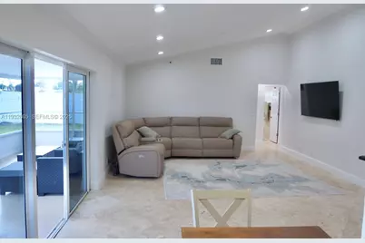 9549 Burlington Pl, Boca Raton, FL 33434 - Photo 11