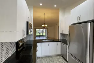 16606 Greens Edge Cir, Weston, FL 33326 - Photo 13