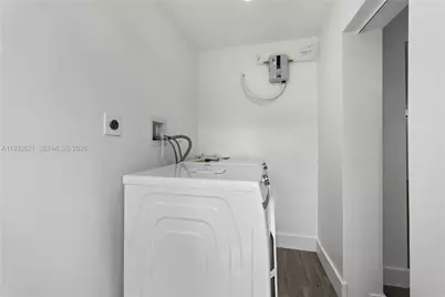 5658 SW 1st St, Miami, FL 33134 - Photo 23