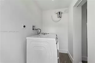 5658 SW 1st St, Miami, FL 33134 - Photo 23