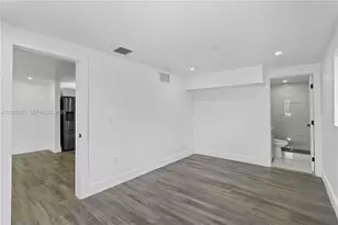 5658 SW 1st St, Miami, FL 33134 - Photo 31