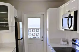 22335 Montrose Ave, Port Charlotte, FL 33952 - Photo 9