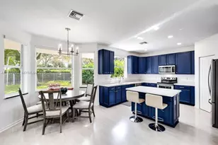 4202 Bahia Isle Cir, Wellington, FL 33449 - Photo 5