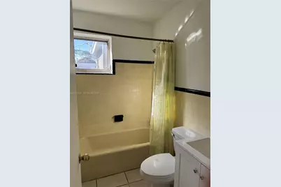 2620 SW 53rd Ave, West Park, FL 33023 - Photo 9